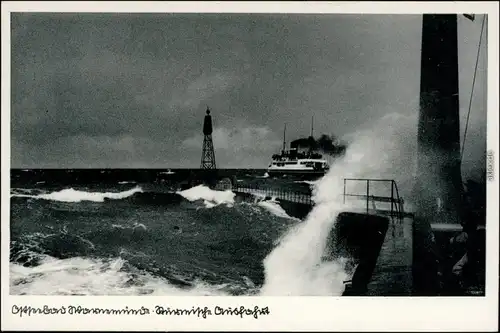 Ansichtskarte Warnemünde-Rostock Fähre, Mole bei Sturm 1929 