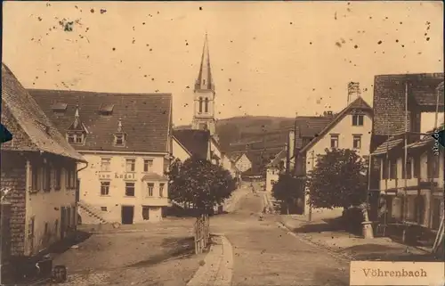 Ansichtskarte Vöhrenbach Straße, Kirche, Gasthof - Straßenpartie 1911