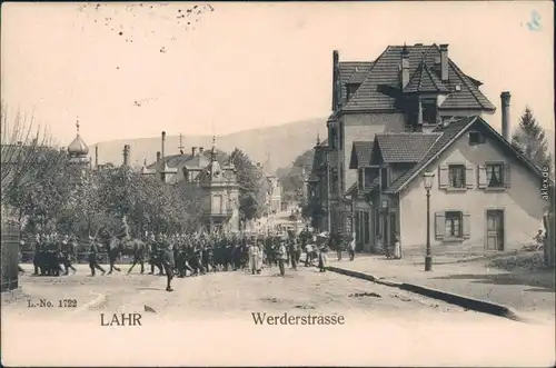 Ansichtskarte Lahr (Schwarzwald) Parade in der Wederstraße 1907 