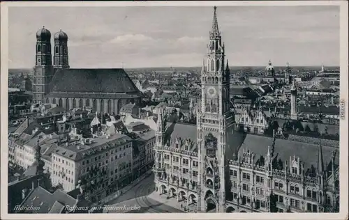 München Rathaus mit Frauenkirche - Blick über die Stadt g1943