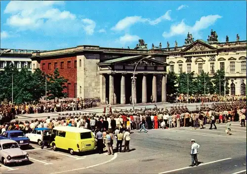 Mitte-Berlin Wachtgebäude / Neue Wache / Mahnmal Unter den Linden 1976