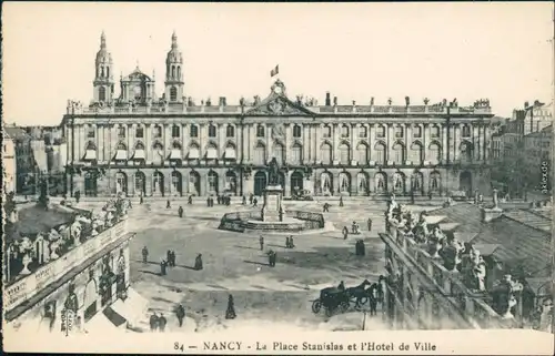 CPA Nancy La Place Stanislas et l'Hotel de Ville 1919