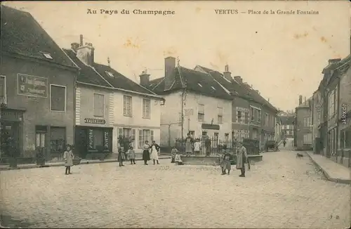 CPA Vertus Place de la Grande Fontaine 1914 