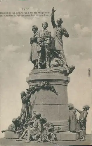 Laon Denkmal les trois Instituteurs -   Mitglieder der Debordeaux Akademie 1915