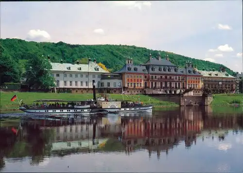 Pillnitz Schloss Pillnitz mit hist. Schaufelraddampfer Diesbar 1995