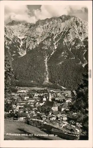 Ansichtskarte Mittenwald Blick auf den Ort mit Karwendel 1954