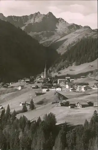 Ansichtskarte Mittelberg Blick auf den Ort mit Älpeleskopf 1960