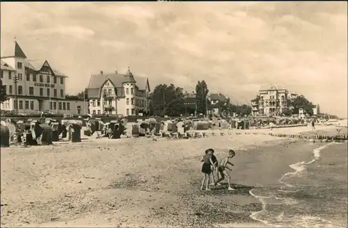 Ansichtskarte Kühlungsborn Strand mit FDGB-Erholungsheimen c1961