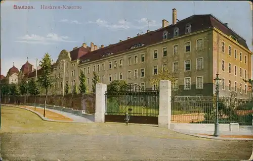 Ansichtskarte Bautzen Budyšin Partie an der Husarenkaserne 1914 