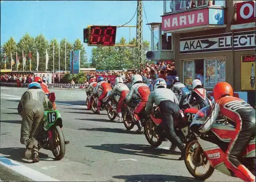 Schleiz Schleizer Dreieck-Rennen: Motorräder kurz vor dem Start 1987