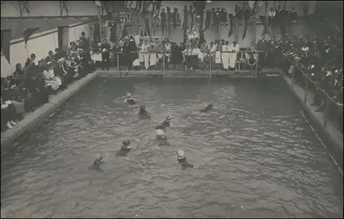 Foto Bruchsal Kunstschwimmwettbewerb - Schwimmbad 1919 Privatfoto 