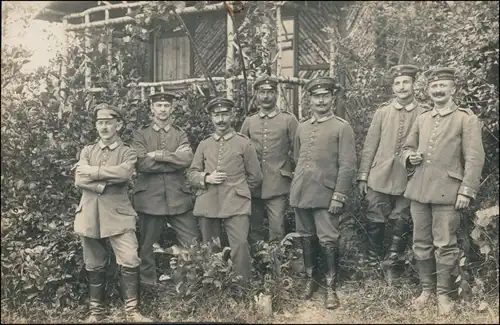  Soldaten vor Baumverschlag - Hütte - Privatfoto Ak 1916 Privatfoto 