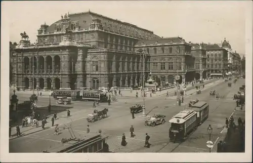 Ansichtskarte Wien Straßenpartie, Straßenbahn und Oper 1930 