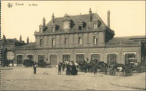 CPA Douai Dowaai La Gare/Partie am Bahnhof 1915 