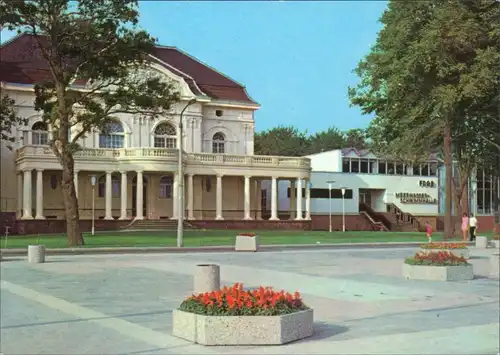 Ansichtskarte Kühlungsborn Mehrwasserschwimmhalle des FDGB 1980