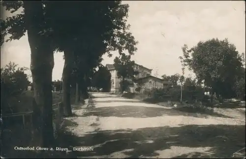 Ansichtskarte Glowe Partie in der Dorfstrasse 1928 