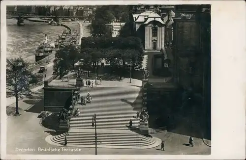Dresden Blick auf Brühlsche Terrasse, Dampfer gen Johannstadt 1934