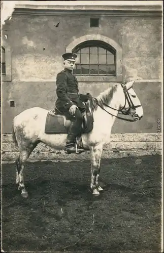 Ansichtskarte  Erster Weltkrieg - Soldat auf Pferd 1918 
