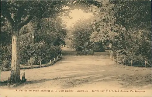 Postkaart Eeklo Institut Notre Dame aux Epines: Parkingang 1913