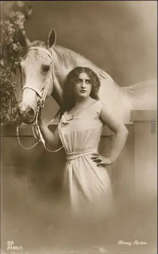 Ansichtskarte  Frau, Pferd - Schimmel - Erotika Henny Porten 1909 