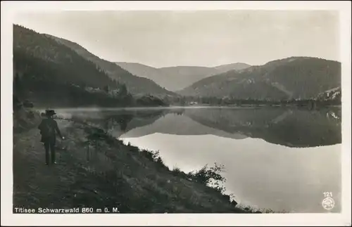 Titisee-Neustadt Wanderer am Titisee Schwarzwald 860 m ü. M. 1930