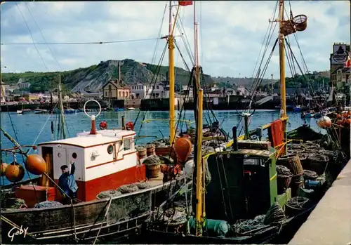 CPA Cherbourg-Octeville Le port vers la montagne du Roule 1980