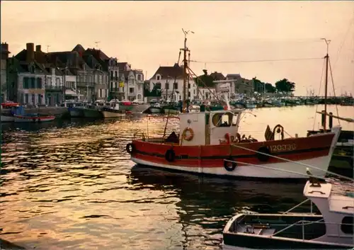 CPA Le Croisic Dans le Port apres le coucher du soleil 1990