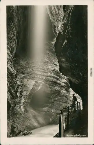 Ansichtskarte Garmisch-Partenkirchen Partnachklamm Besucher am Geländer 1934