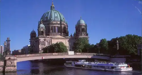 Berlin Fahrgastschiff MS Charlottenburg unter der Friedrichsbrücke 2000
