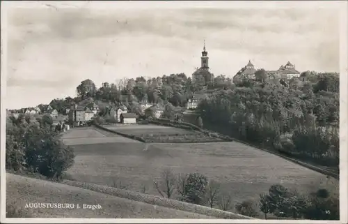 Ansichtskarte Augustusburg Erzgebirge Panorama Blick mit Burg und Wiese 1929