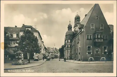 Ansichtskarte Aschersleben am Rathaus Straßenpartie 1934