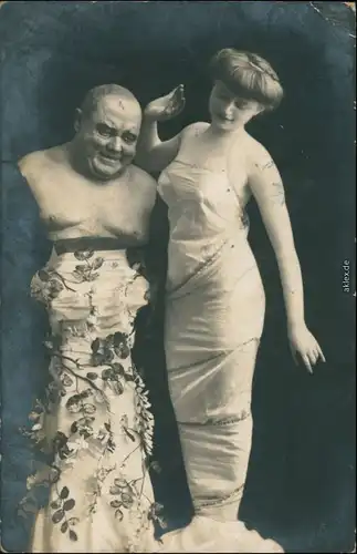 Ansichtskarte  Scherzkarte schöne Frau und Mann in Frauengewand 1906 