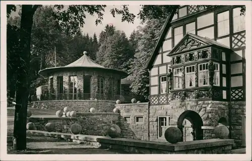 Ansichtskarte Saalfeld (Saale) Quellenhaus mit Kur-Brunnenhalle 1938