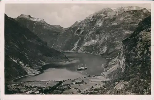 Postcard Geiranger Dampfer - Fjord 1938 