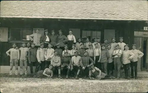 Lagerlechfeld-Graben Gruppenfotos Soldaten vor Baracke 1912 Privatfoto 