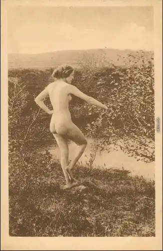 Ansichtskarte  nackte Frau - am See FKK - Erotik Erotika Nude 1920