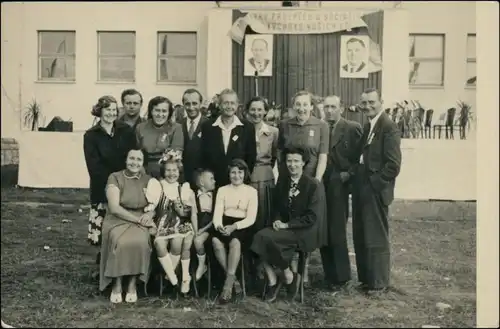 Československo/Tschechoslowakei Sozialistische   Gruppenbild 1955 Privatfoto