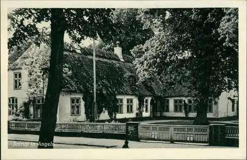 Ansichtskarte Satrup Straßenpartie und Haus 1932 
