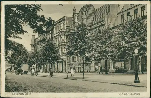 Ansichtskarte Neumünster Grossflecken, belebt 1914 