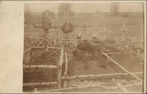 Foto  Grabstätte im Felde, Fotokarte WK1 1916 Privatfoto 