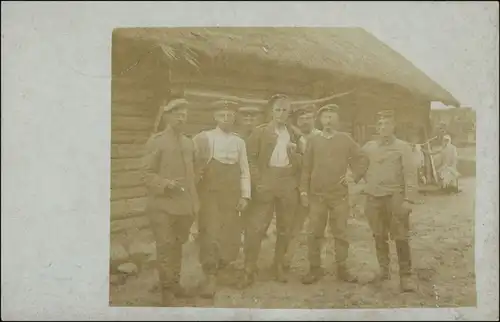 .Russland Soldaten russisches Dorf - Bauern - WK1 1915 Privatfoto 