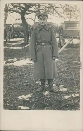 Foto  Soldat - Geschütze, im Felde - Militaria WK1 1915 Privatfoto 