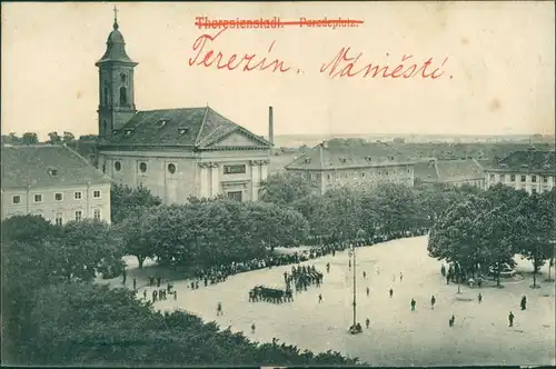 Postcard Theresienstadt Terezín Soldaten auf dem Marktplatz 1911 