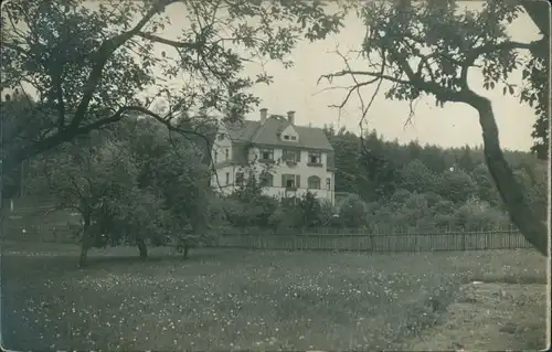Liebenau-Schönteichen Villa mit Wiese und Bäumen 1921 Privatfoto