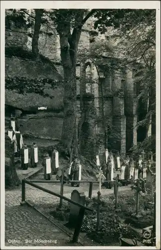 Ansichtskarte Oybin Mönchszug vor der Kirchruine 1932