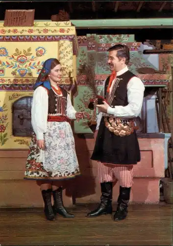 Olszanica FOLKLOR KRAKOWSKI: Para w strojach ludowych z Olszanicy. 1975