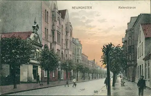 Ansichtskarte Neumünster Partie in der Kielerstrasse 1911 