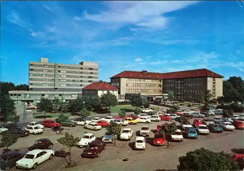 Ansichtskarte Bad Oeynhausen Krankenhaus mit Parkplatz 1985