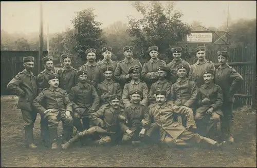 Leutzsch-Leipzig Soldaten vor der Gartenkolonie an der Priessnitz 1915 