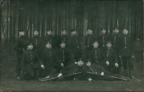 Soldatengruppe  Gewehre 1911 Privatfoto Stempel: Dresden Neustadt